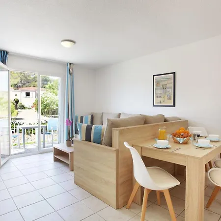 Odalys Domaine Des Eucalyptus Aparthotel 3*